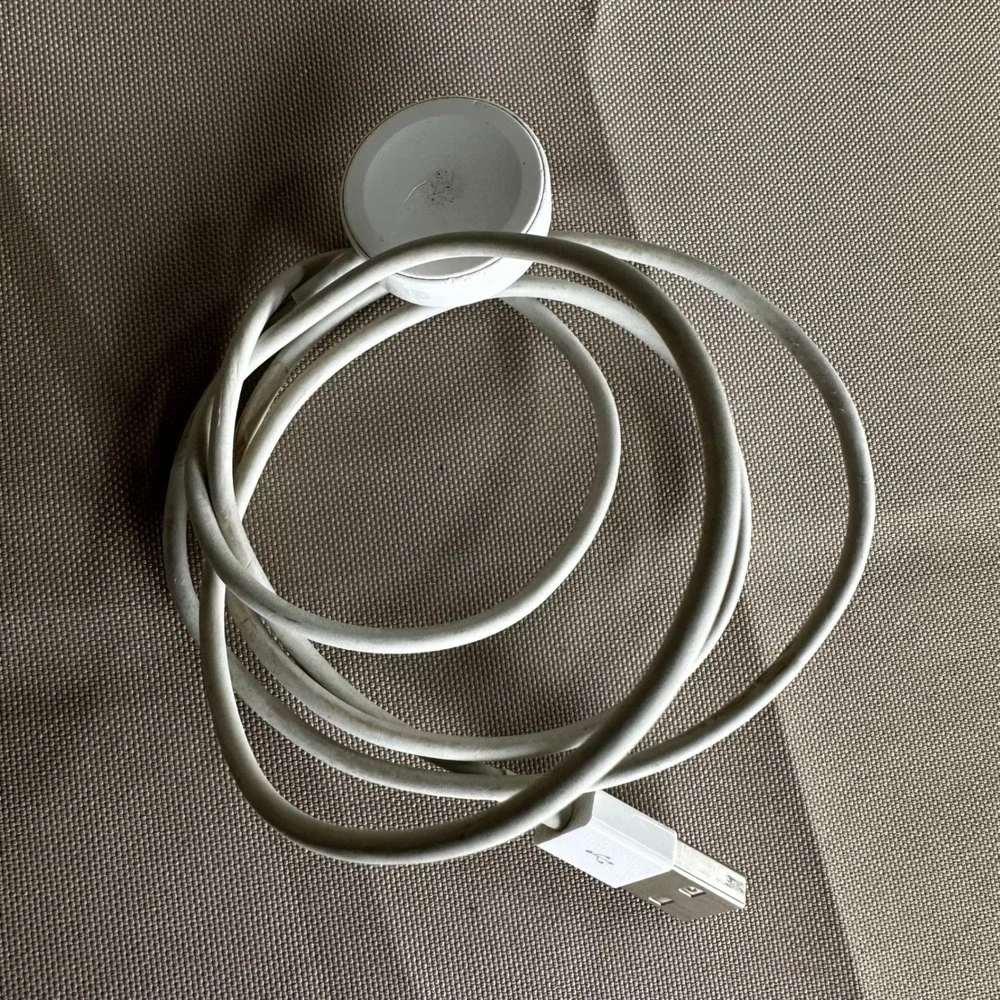 Apple Watch Nike Series 2 GPS 42mm Space Gray Aluminum Sport Loop Band iwatch